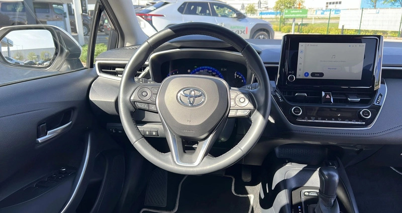 Toyota Corolla cena 103900 przebieg: 41136, rok produkcji 2022 z Tychy małe 352